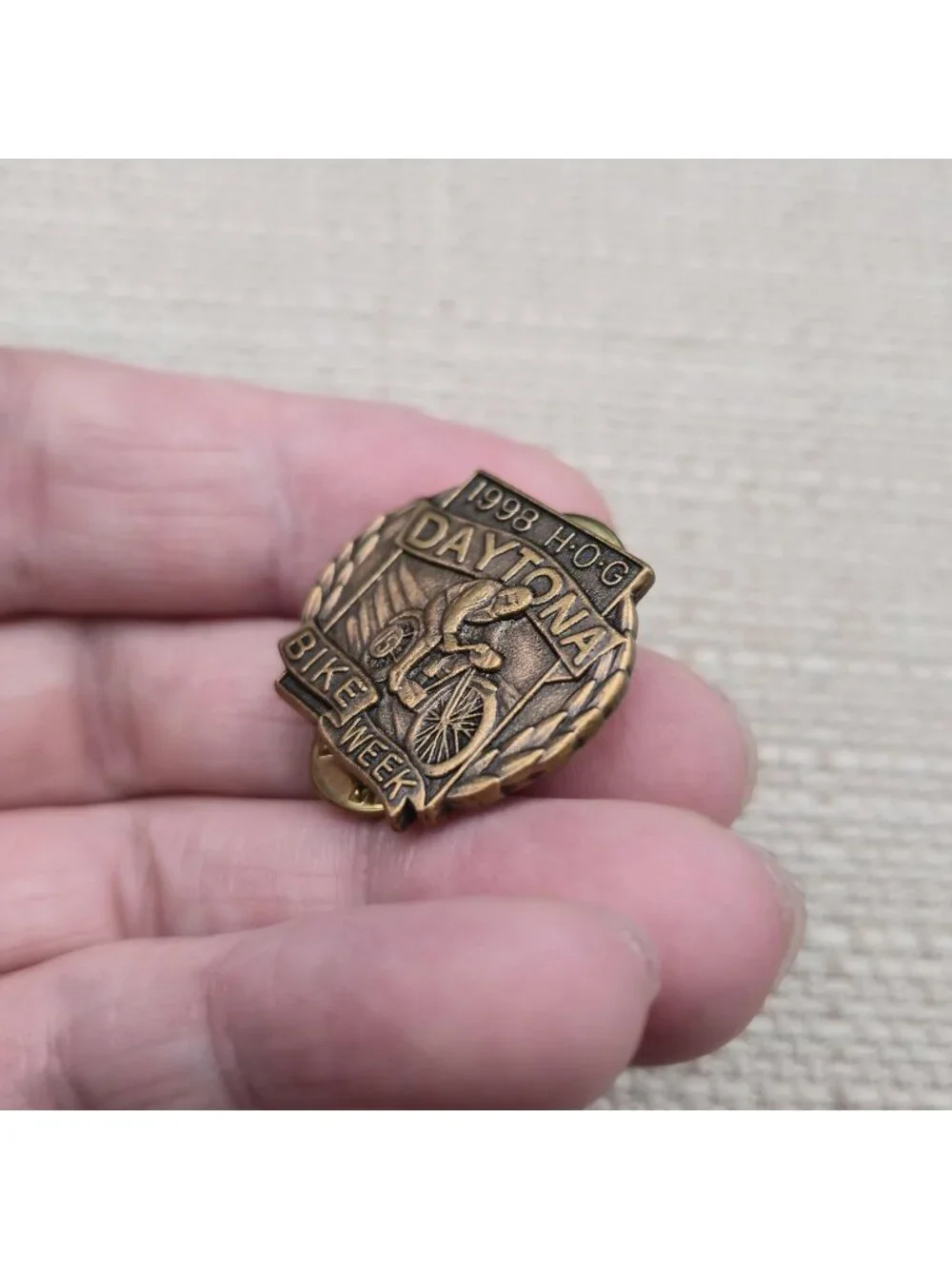 Vintage 1998 HOG Daytona Bike Week Pin - Harley Owners Group Lapel Badge A8094